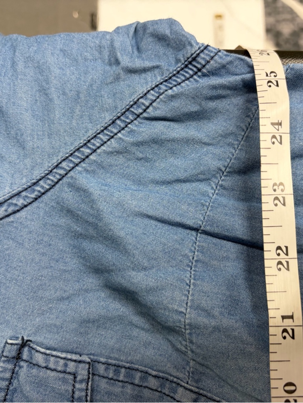 Torrid Light Wash Denim Button Down Shirt Chambray 3X - Picture 4 of 5